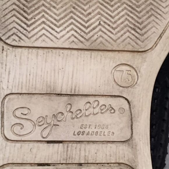 SEYCHELLES - SO NICE - LASER CUT SLIP-ON SNEAKERS - Picture 6 of 6